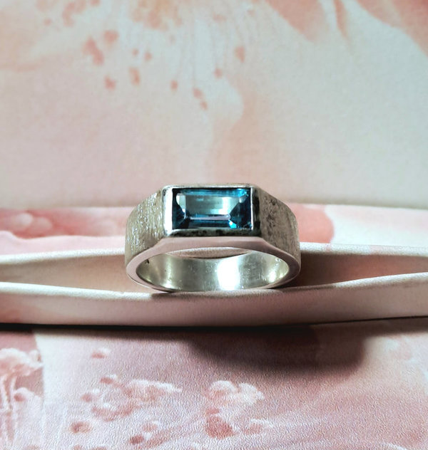 Ring Silber blauer Stein Gr. 50, Silberring mit Blaustopas